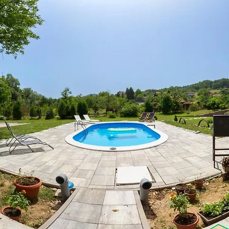 Holiday home Vikendica Solitudo House Tuzla *