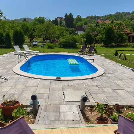Vikendica Solitudo House Tuzla *