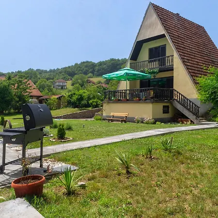 Holiday home Vikendica Solitudo House Tuzla
